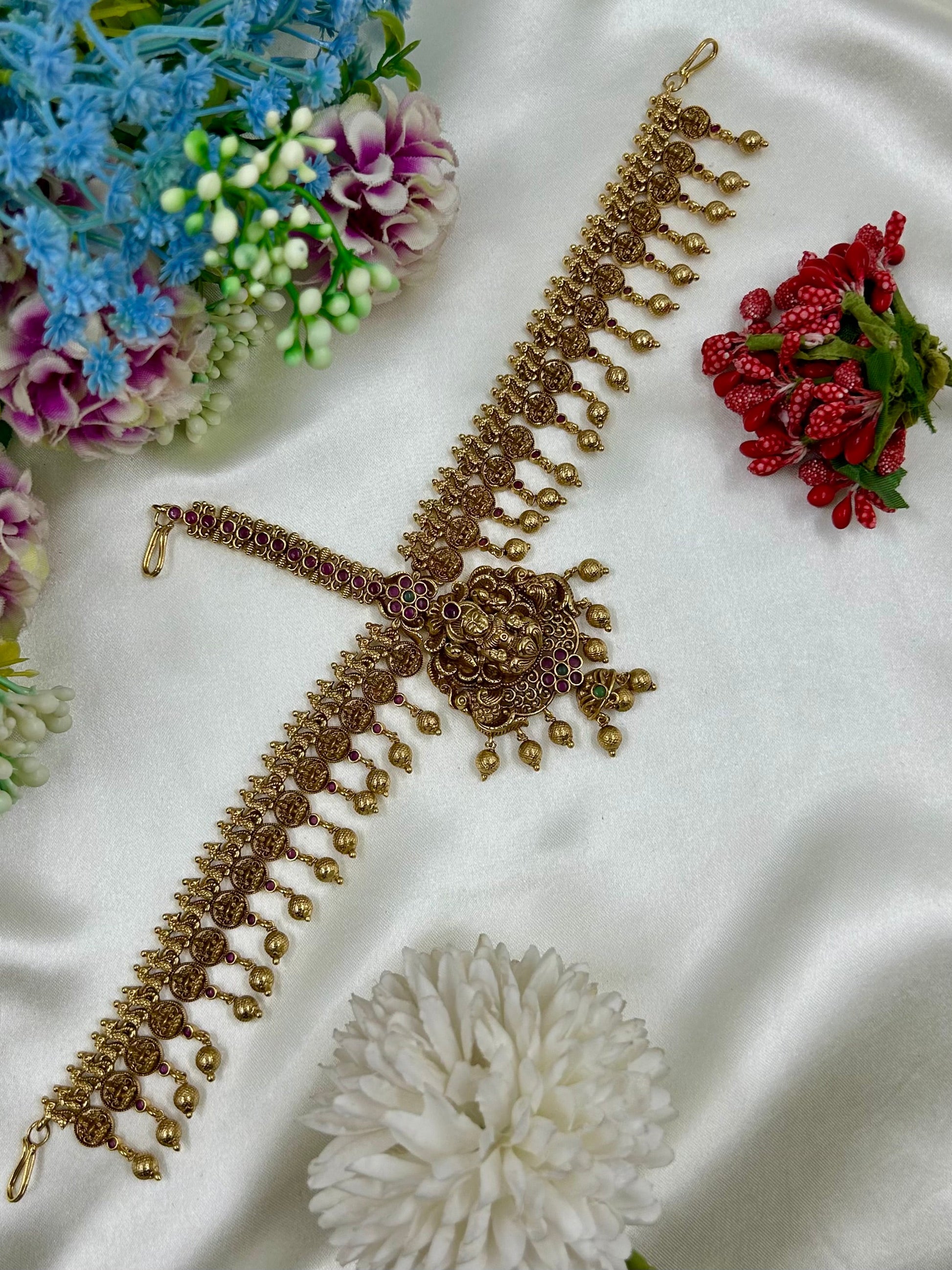 Savita Jewellery close-up view