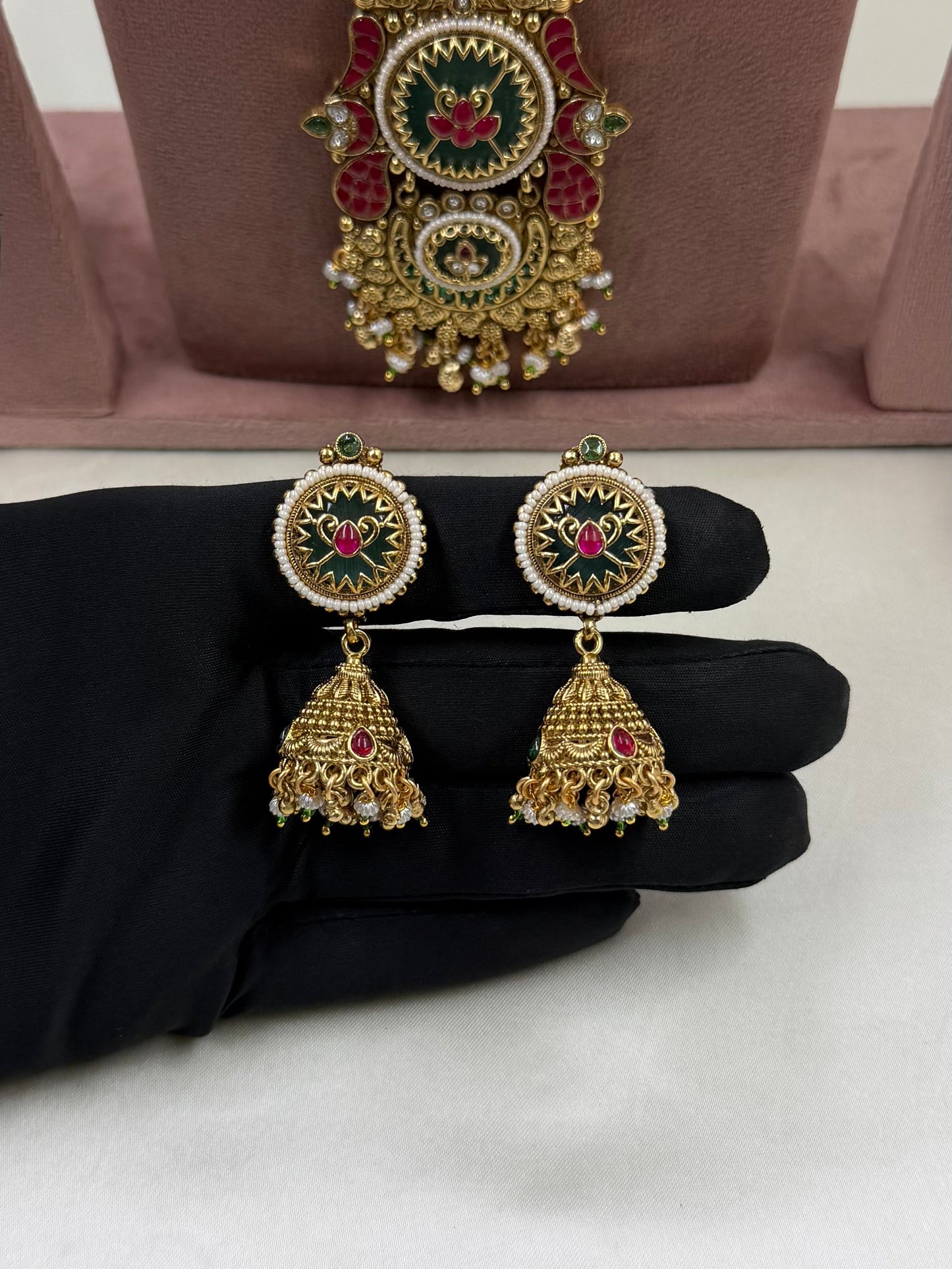 Vaishali Heritage Premium Combo Set