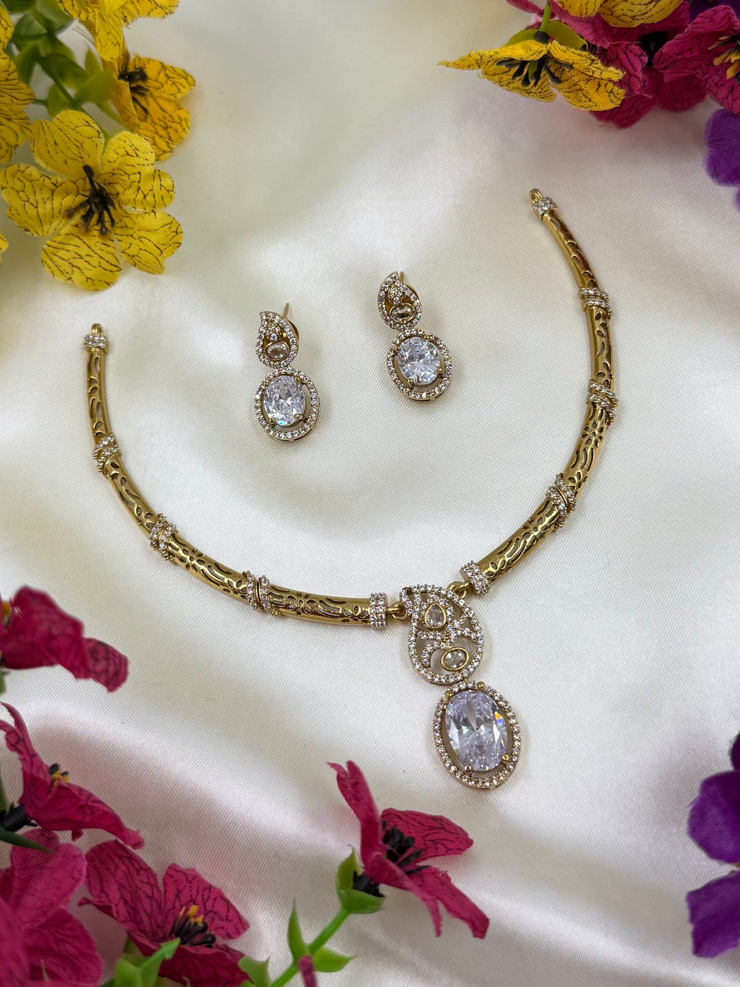 Kamya Victorian Hasli Necklace
