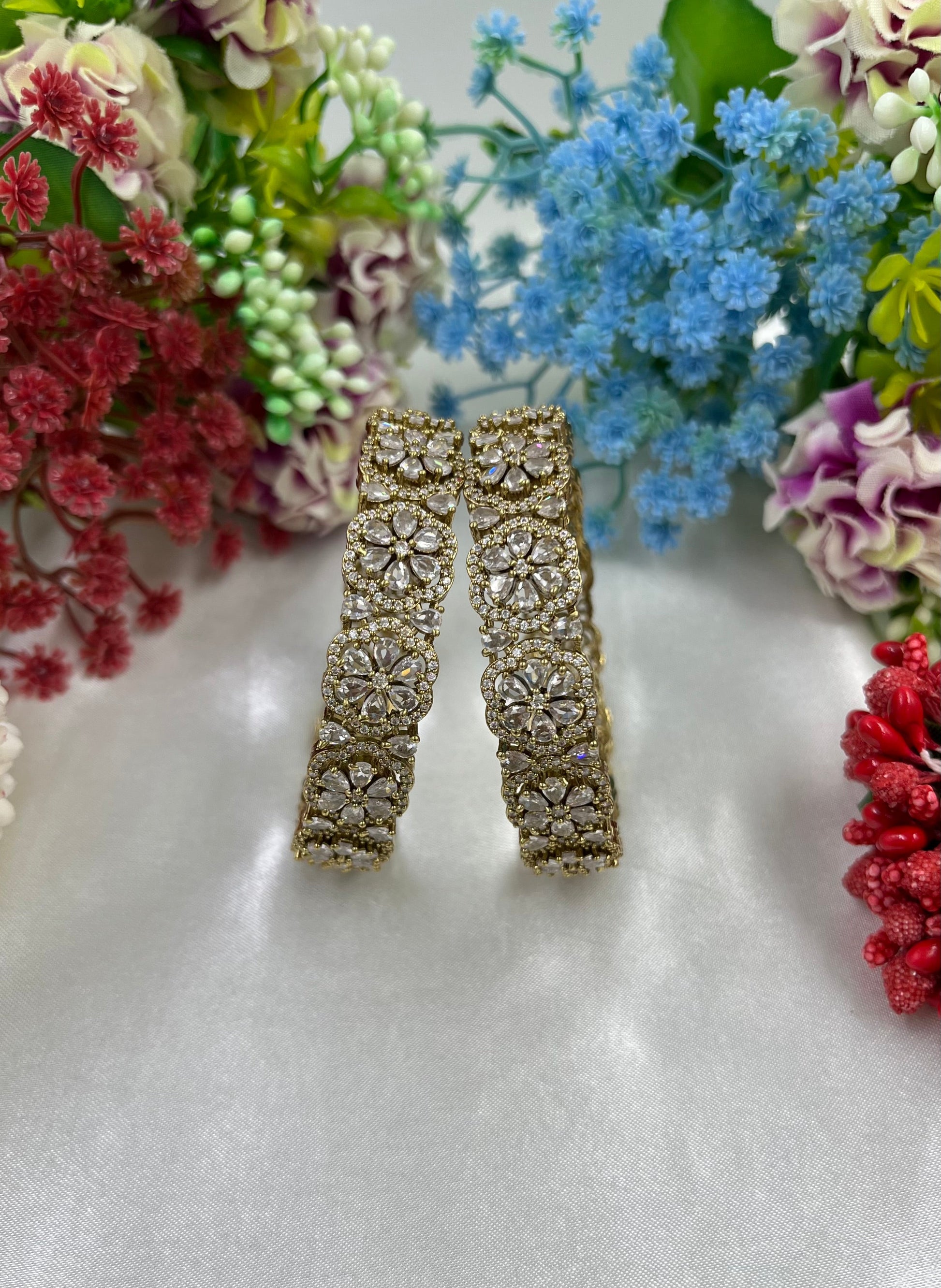Amba Victorian Bangle Set close-up view