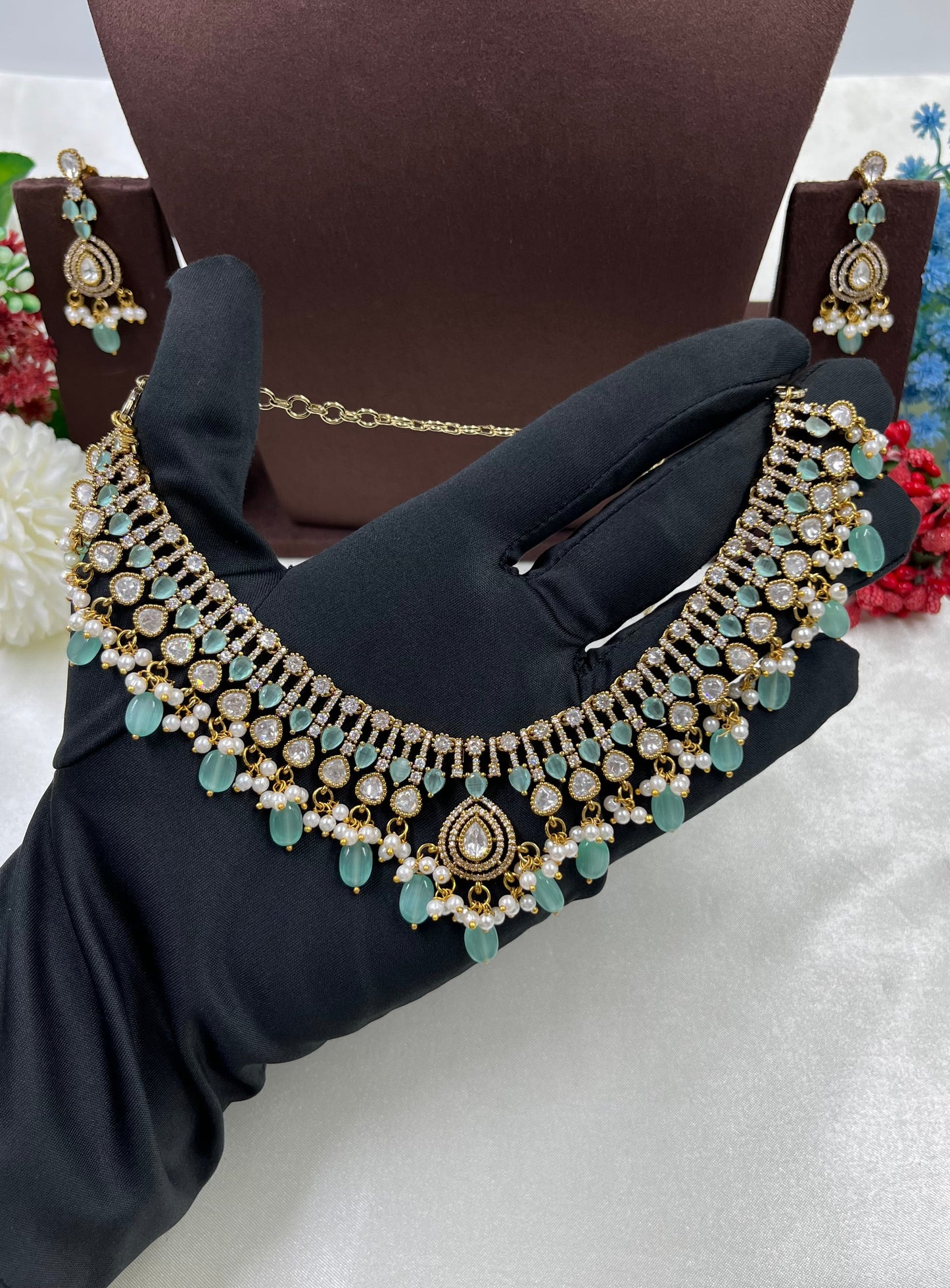 Nisha Victorian Delicate Necklace