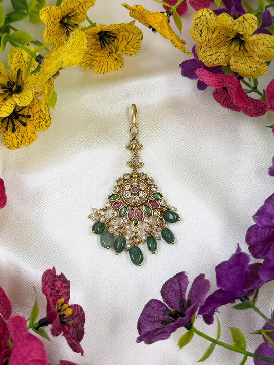 Lipi Victorian Mang Tika