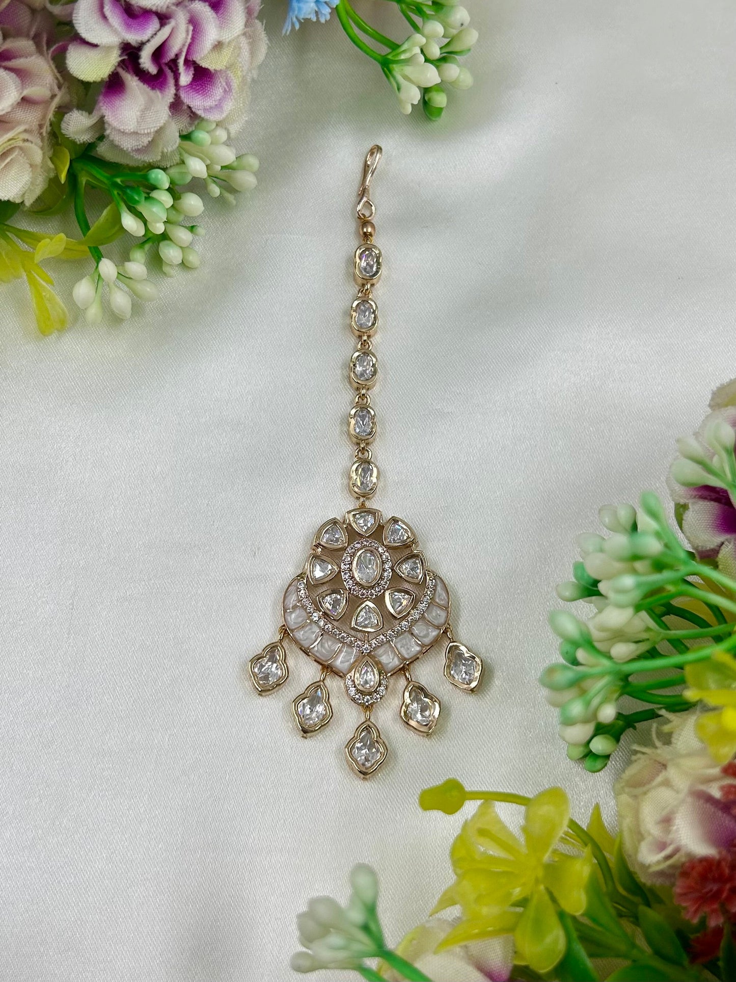 Vidya Moissanite Mang Tika