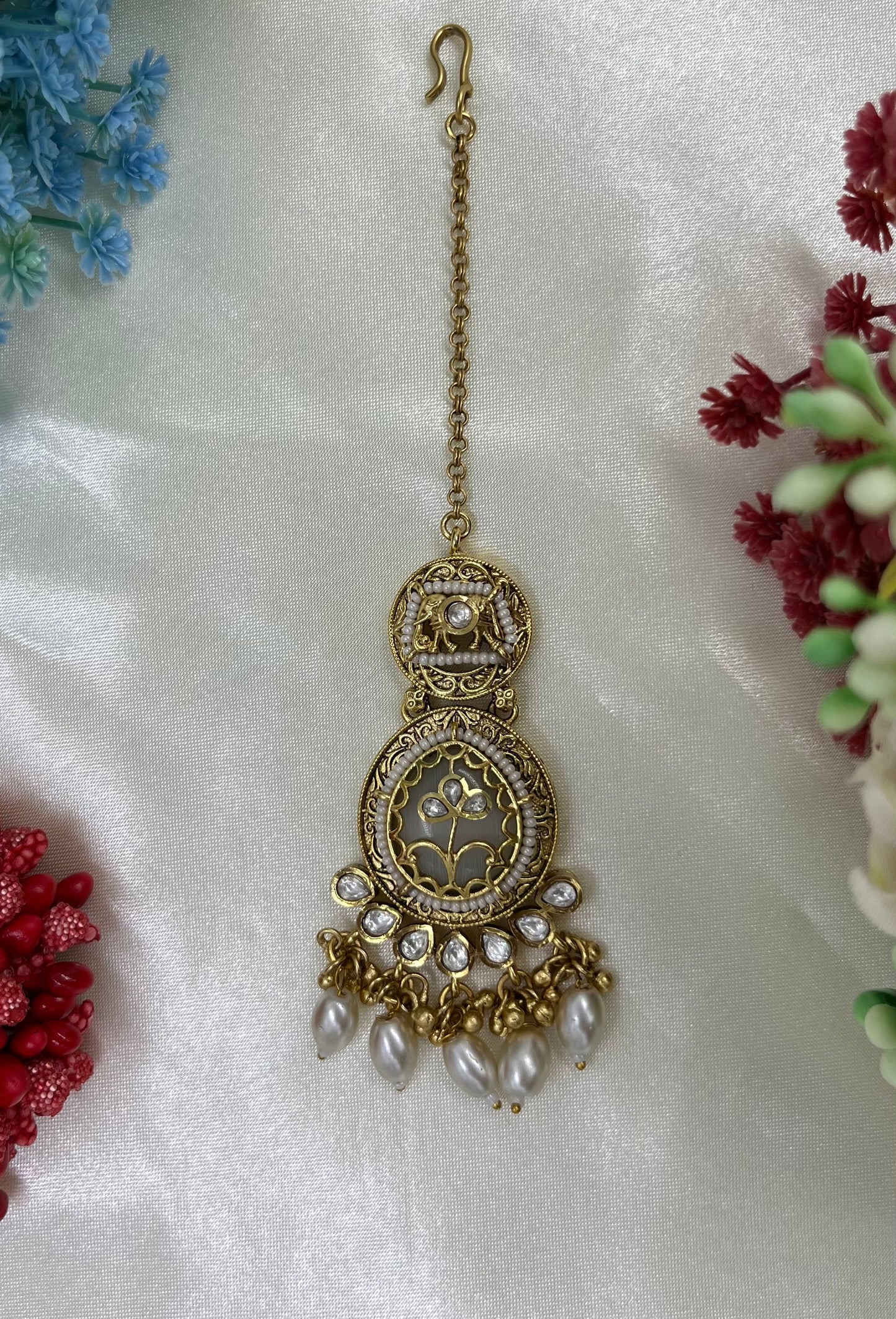 Manasvi Heritage Choraski Tika