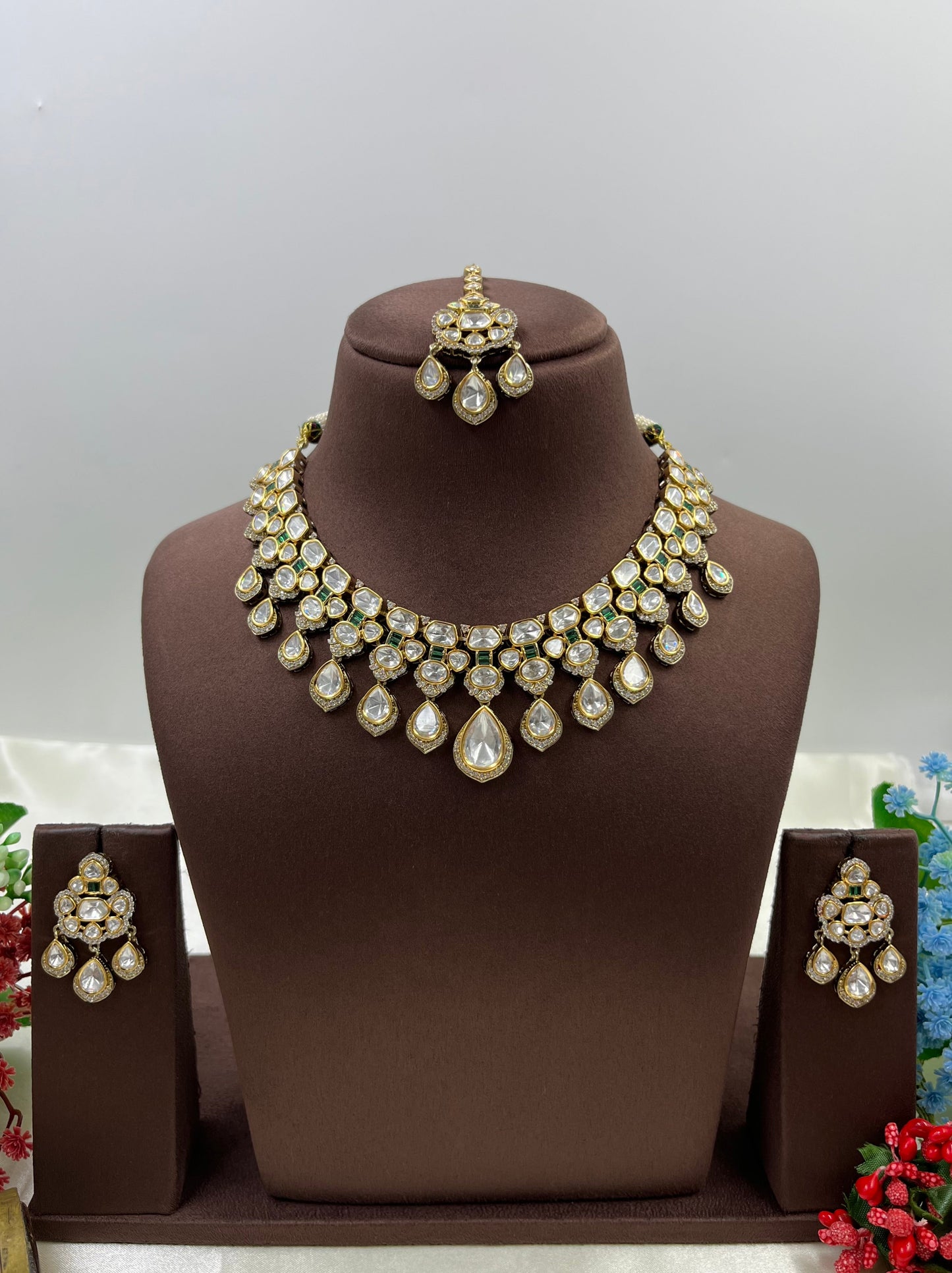 Avni Victorian Moissanite Premium Necklace