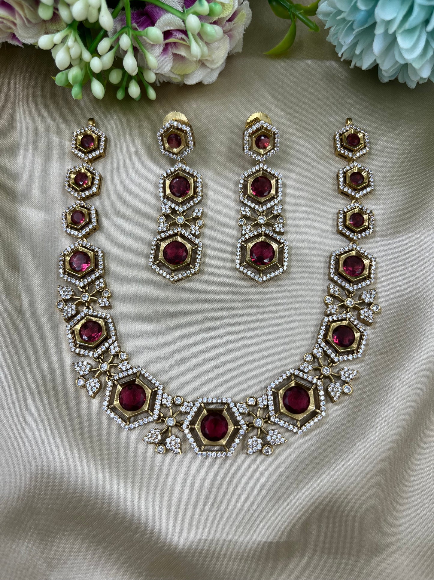 Royal Hexa Amethyst Ad Necklace