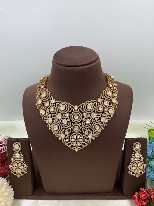 Carret Gold Premium V Neck Moissanite Necklace.