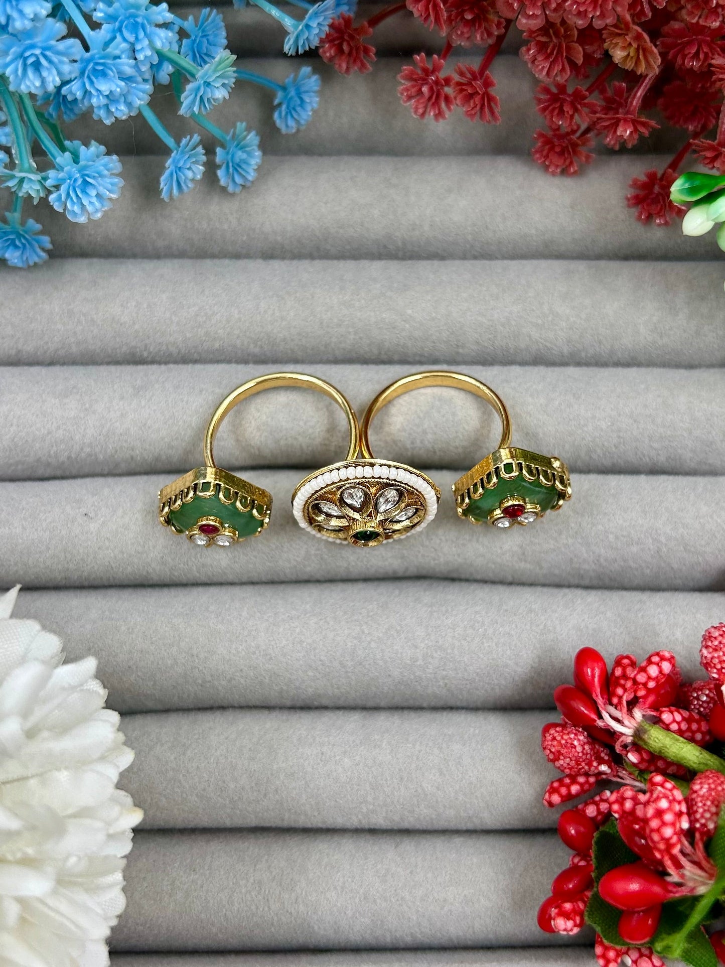 Kavita Heritage Two Finger Ring