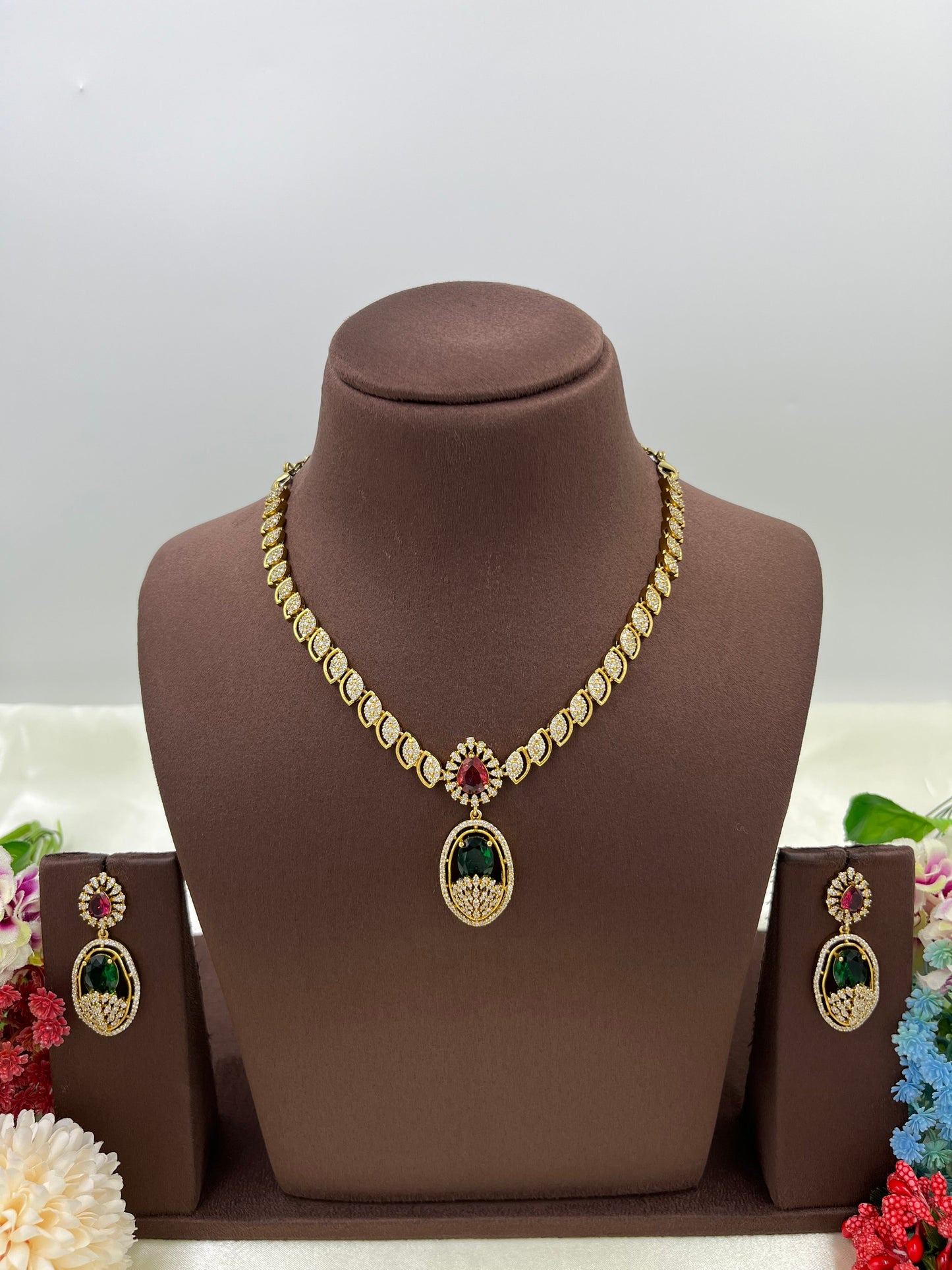 Delicate Single Line Victorian Drop Design Necklace.