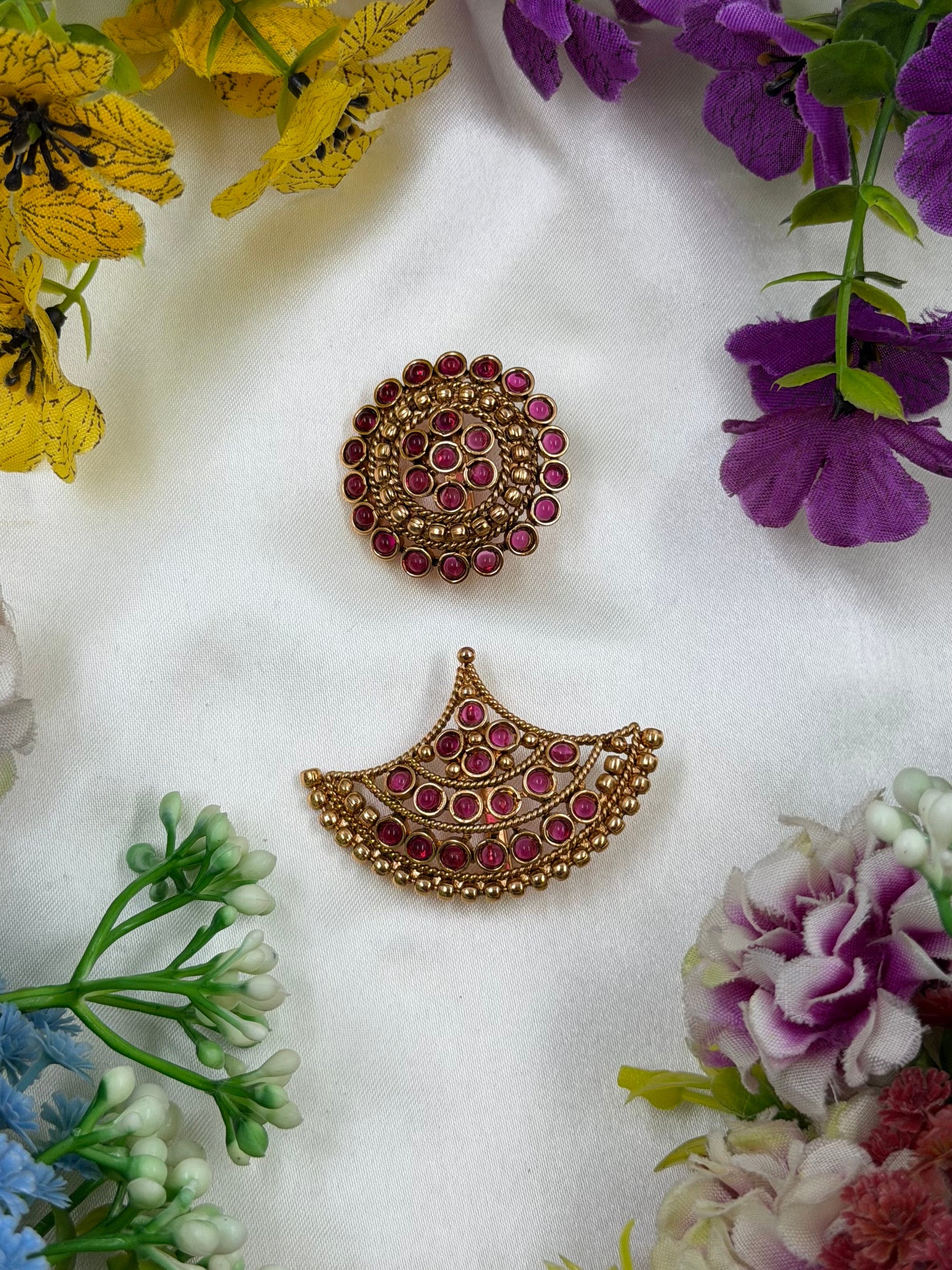 Multi Hair Pin detail shot showing intricate work