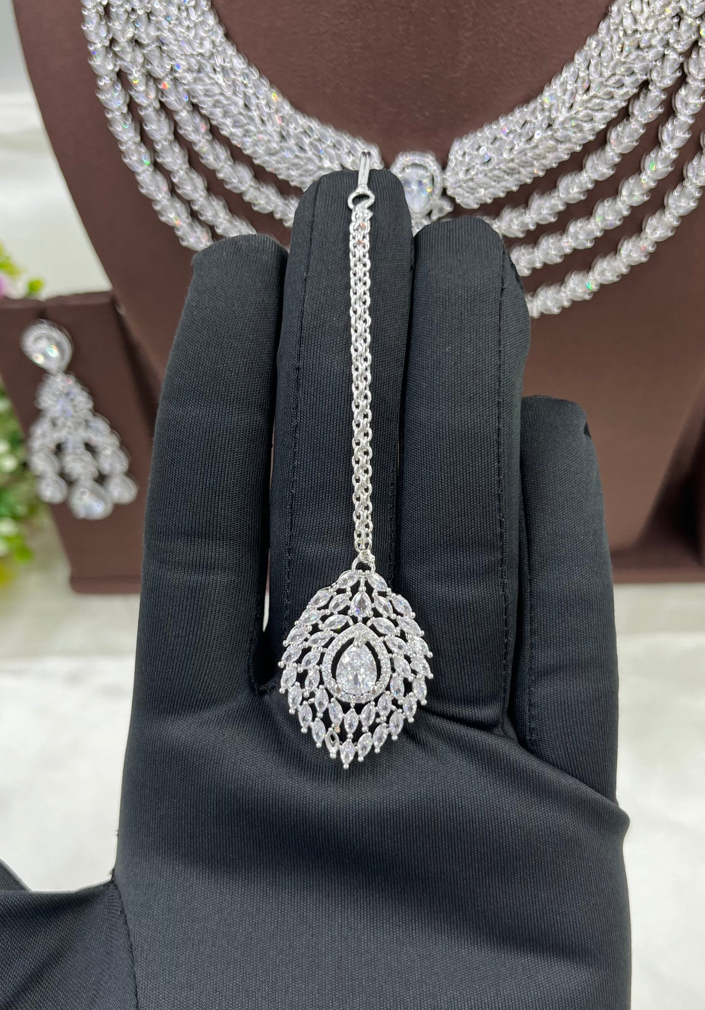 Noble Premium Ad Necklace