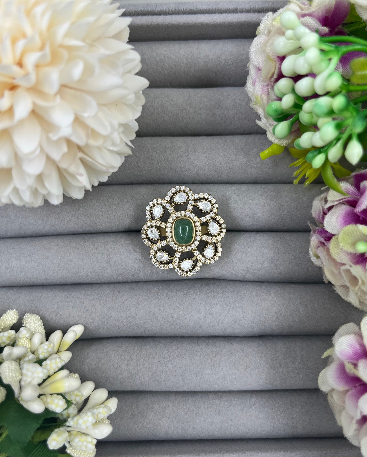 Floral Gemstone Kundan Ring