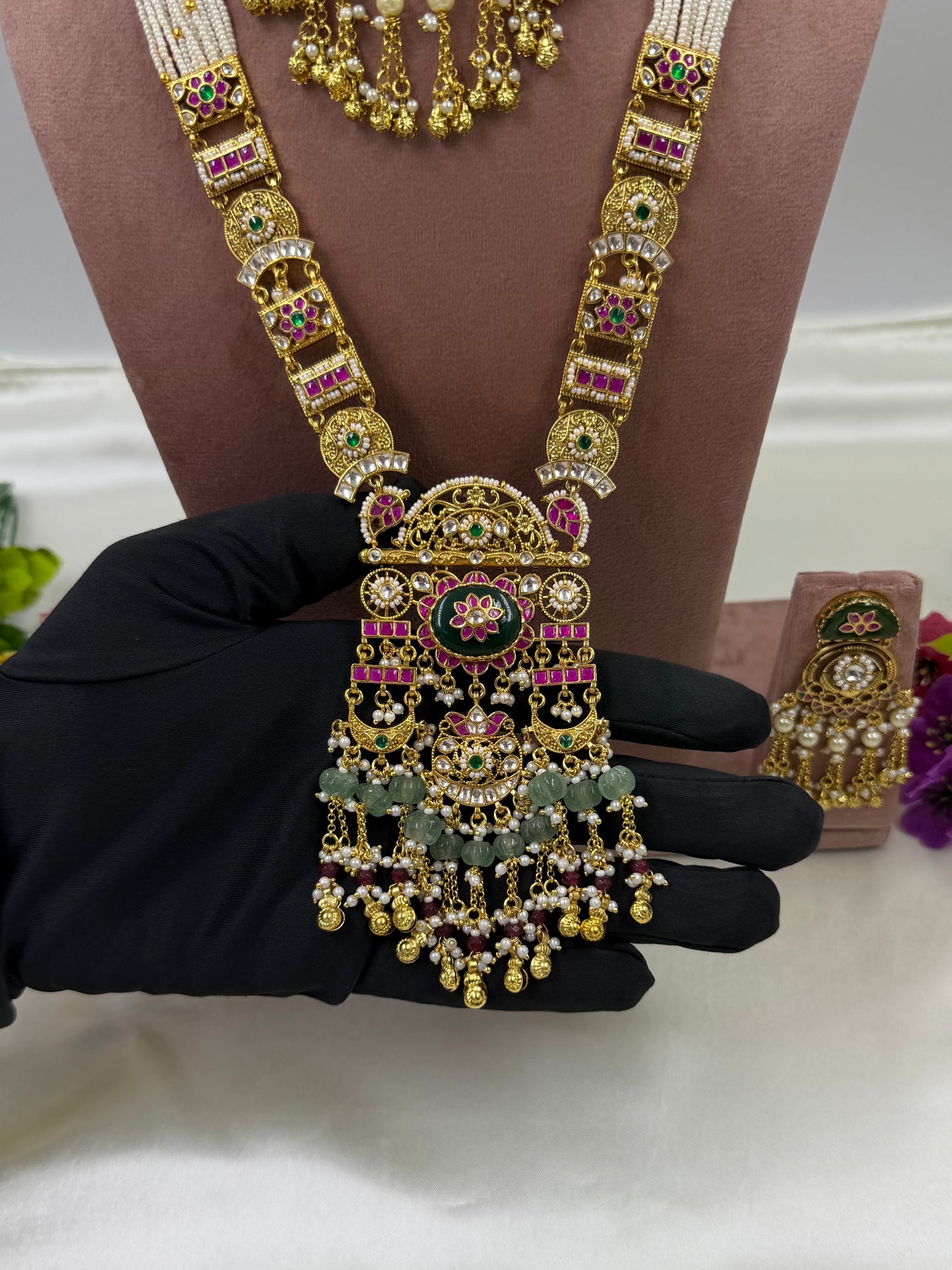 Anita Pachi Kundan Combo Set