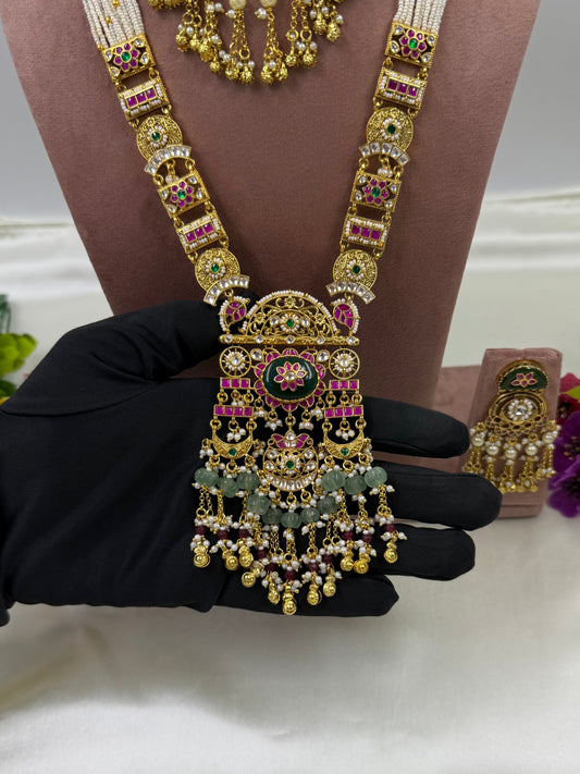 Anita Pachi Kundan Combo Set