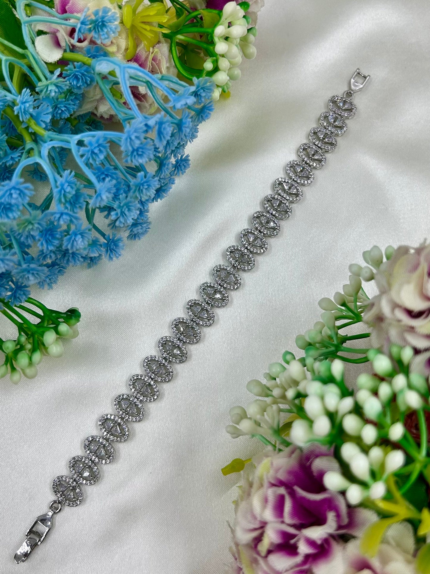 Isha American Diamond Bracelet