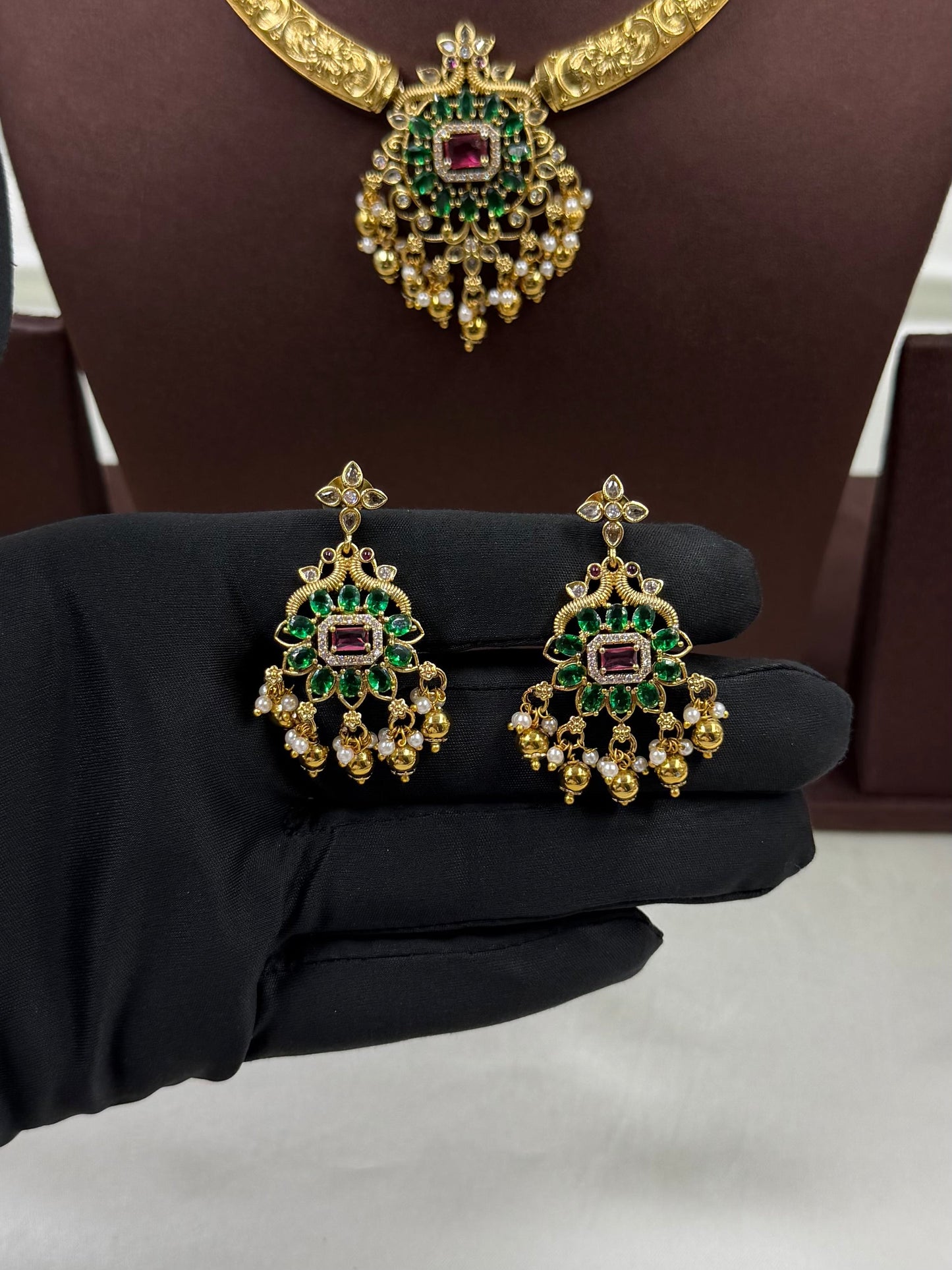 Ritika Victorian Traditional Hasli