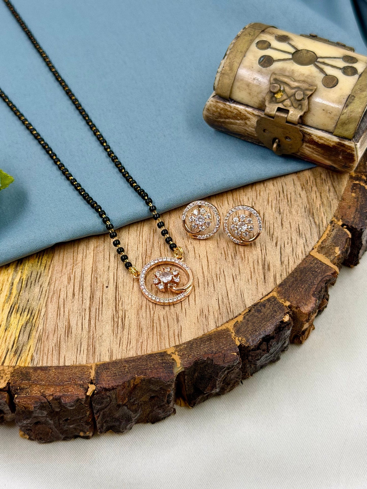 Ritu Rose Gold Mangalsutra With Tops
