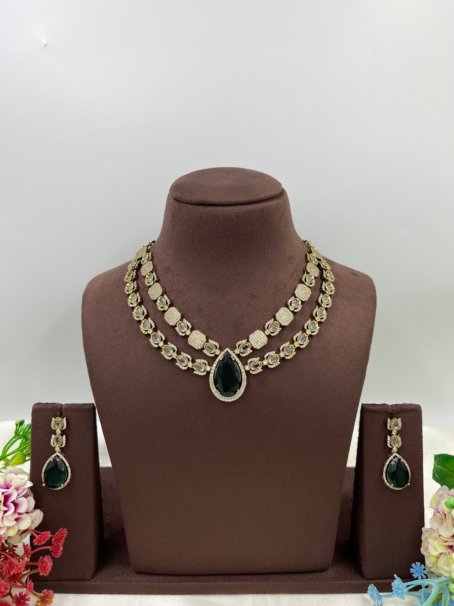 DOUBLE LAYERED VICTORIAN NECKLACEt
