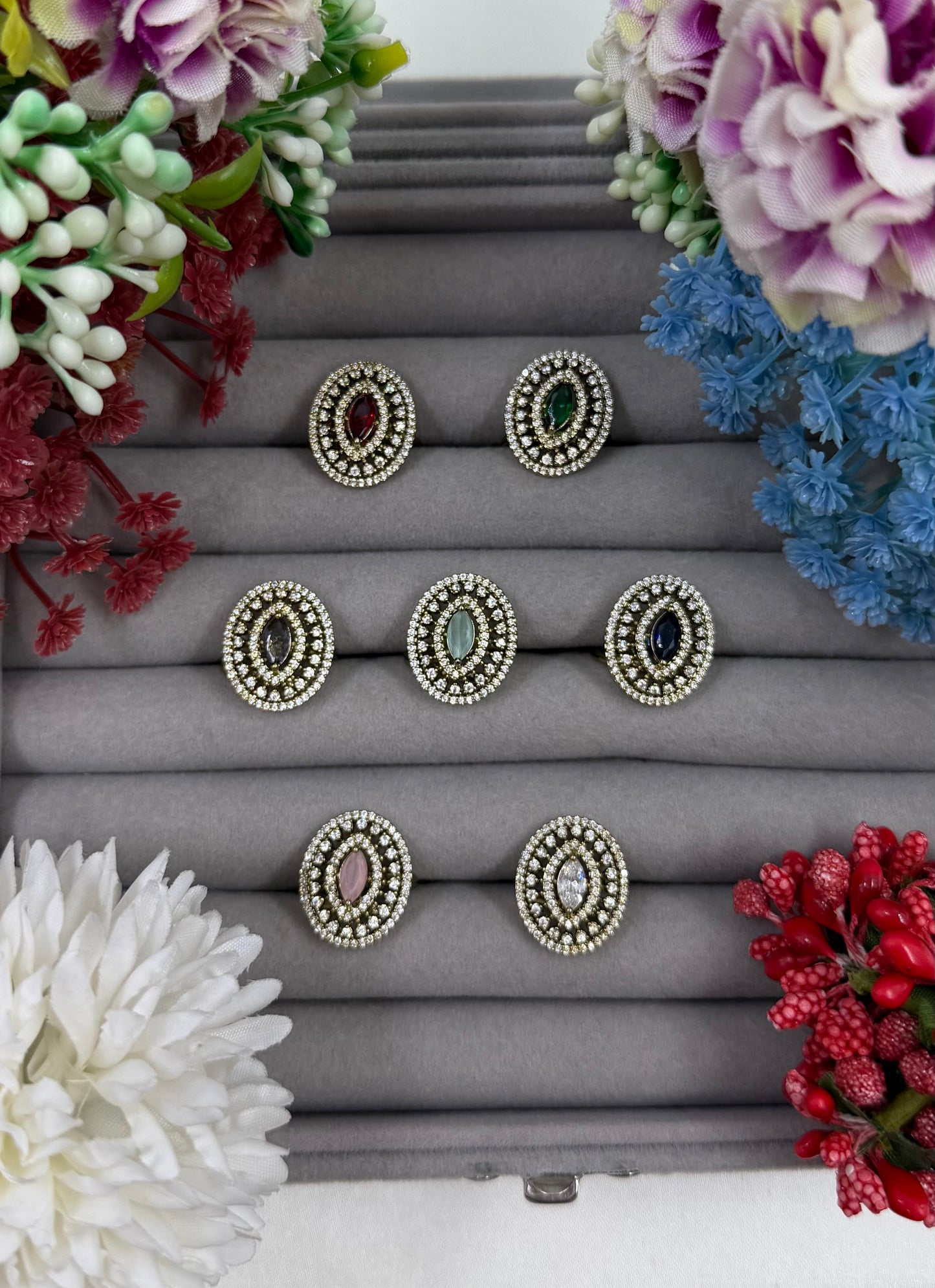 Yajna Victorian American Diamond Ring (Adjustable)