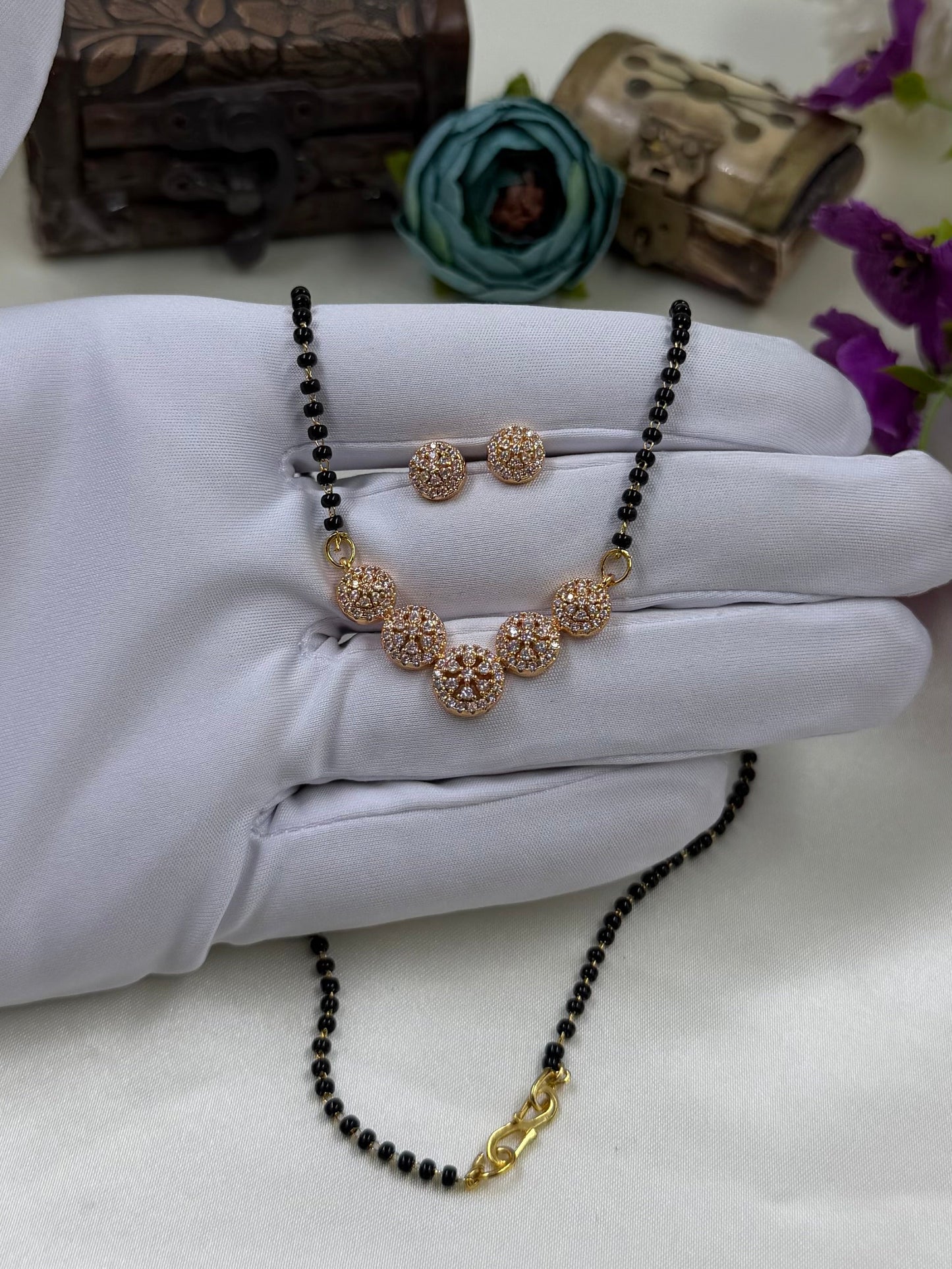 Floral Disc Rose Gold Mangalsutra With Tops