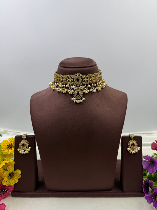 Sakshi Traditional Choker