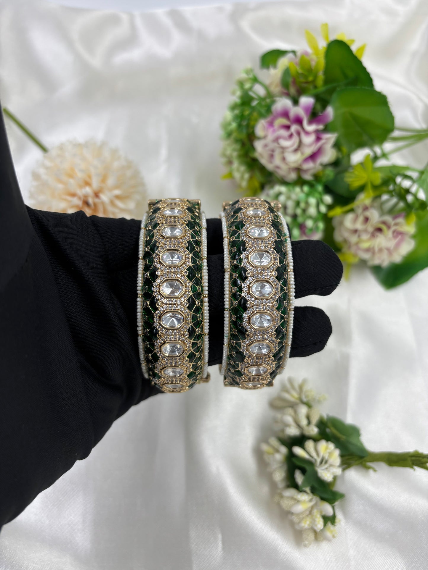 Sitara Moissanite Kundan Bangles [Openable]