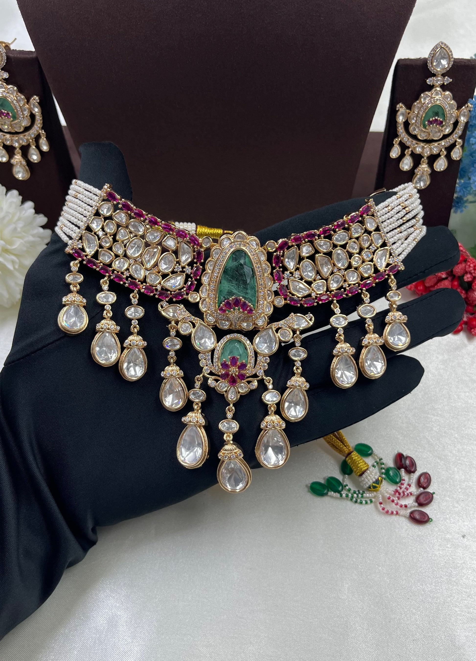 Pista Choker Necklace Set detail shot showing Moissanite work