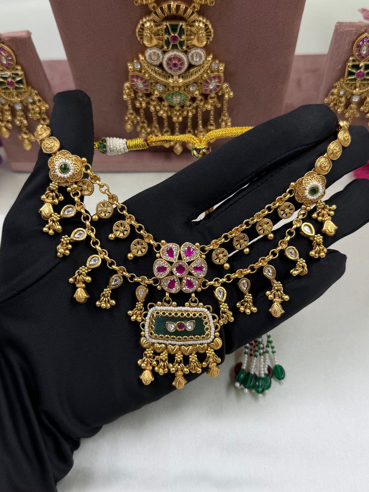 Pragati Heritage Premium Combo Set