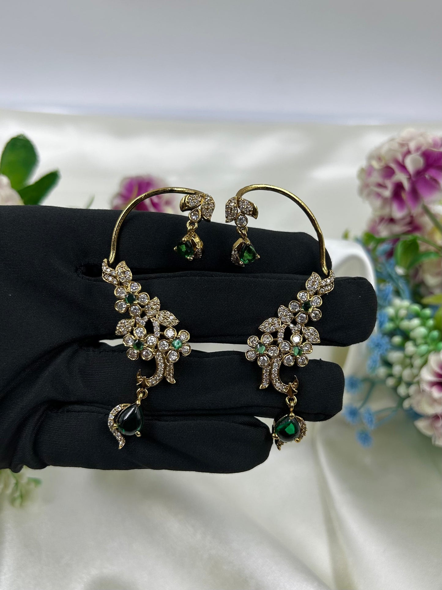 Kashish Victorian Earcuff