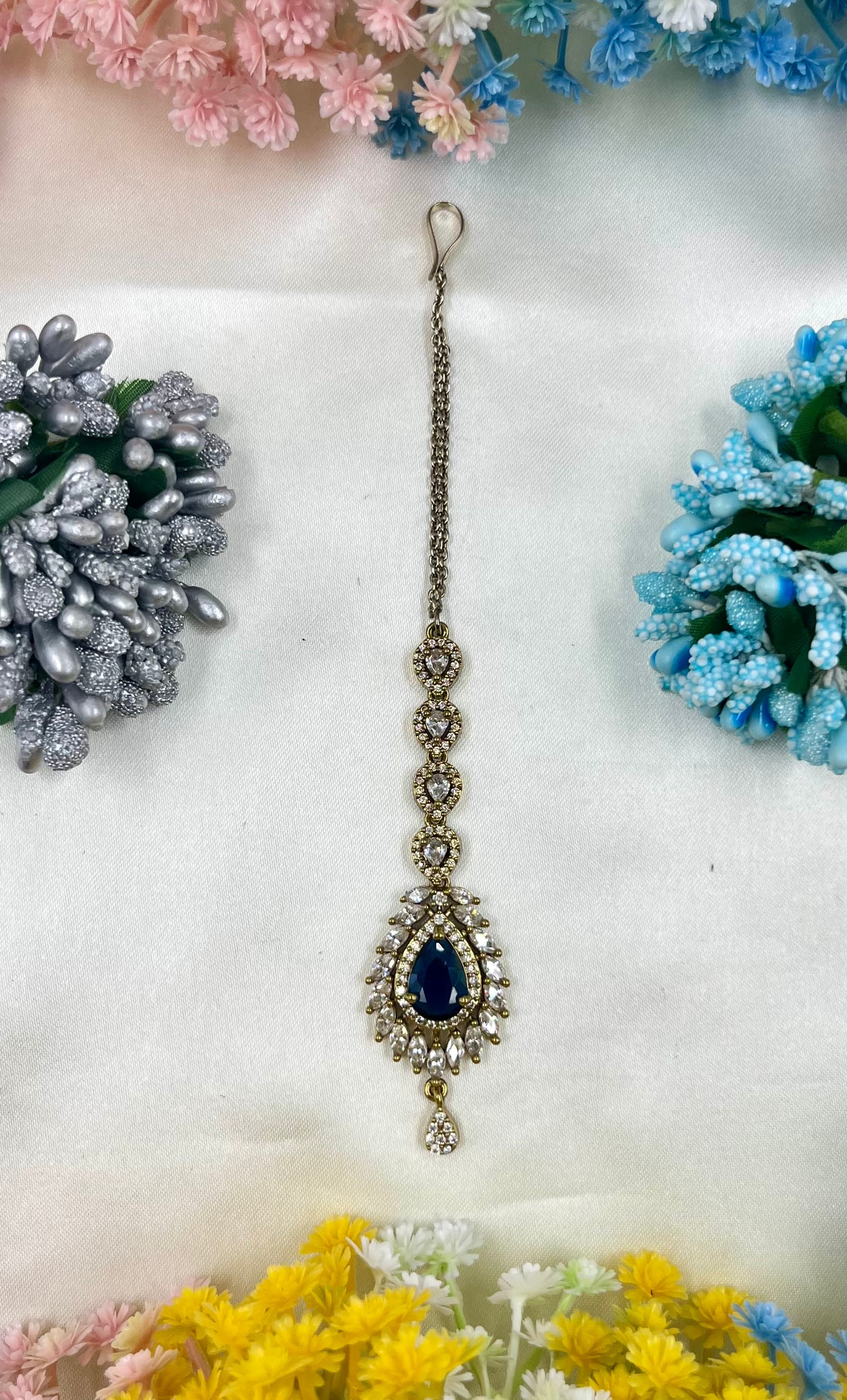 Aditi Victorian Maang Tikka close-up view