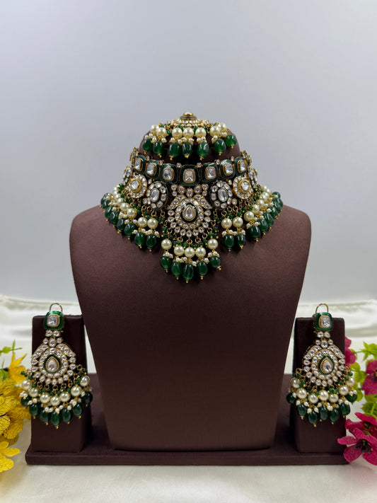 Seema Kundan Choker Necklace Set close-up view
