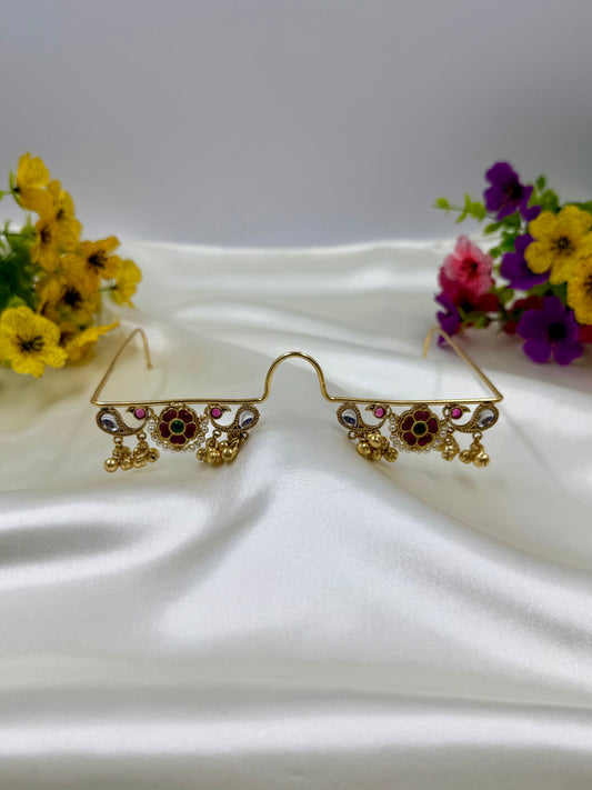 Eshani Pachi Kundan Facelet