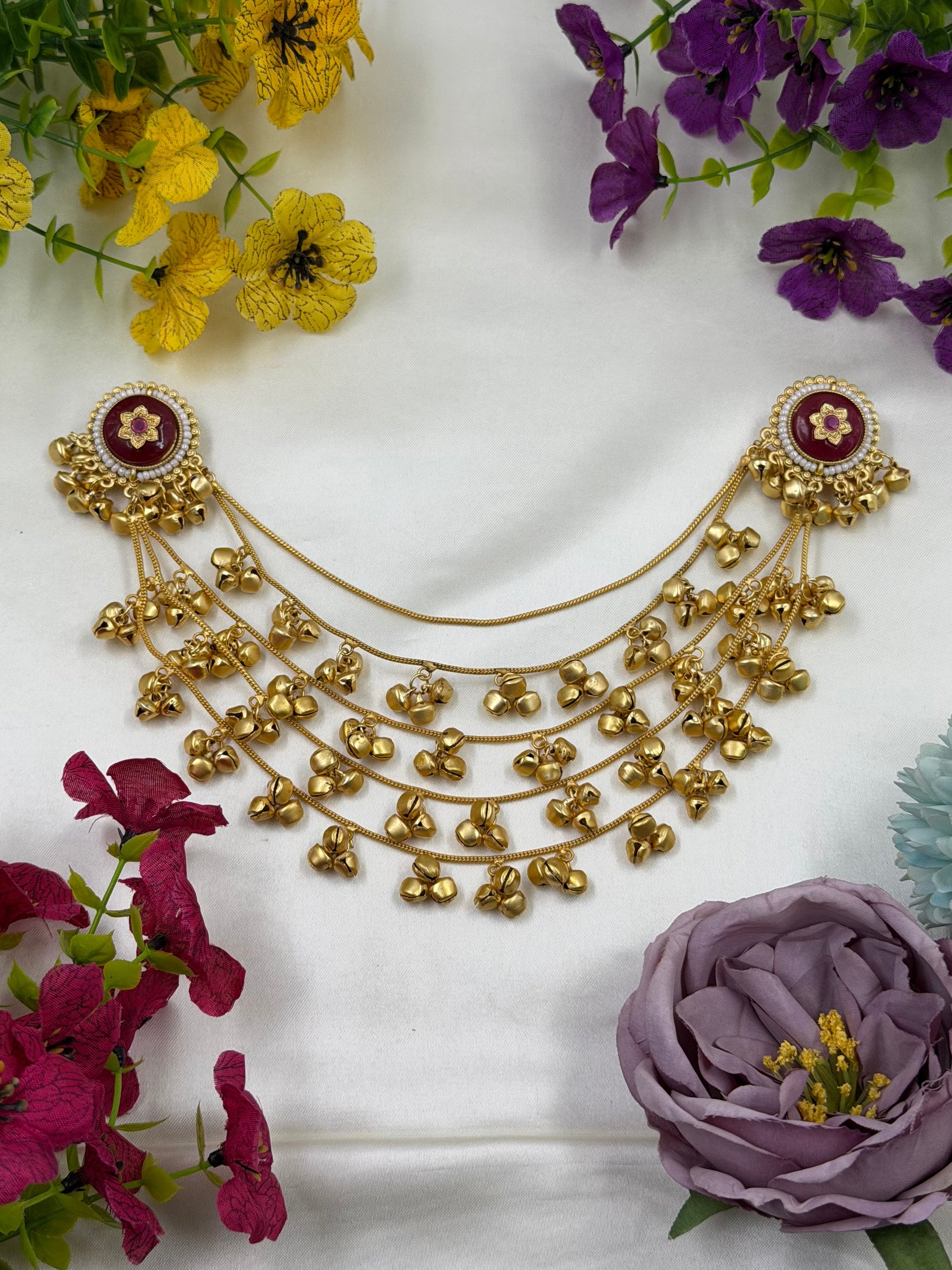 Shuchi Hair Chain close-up view