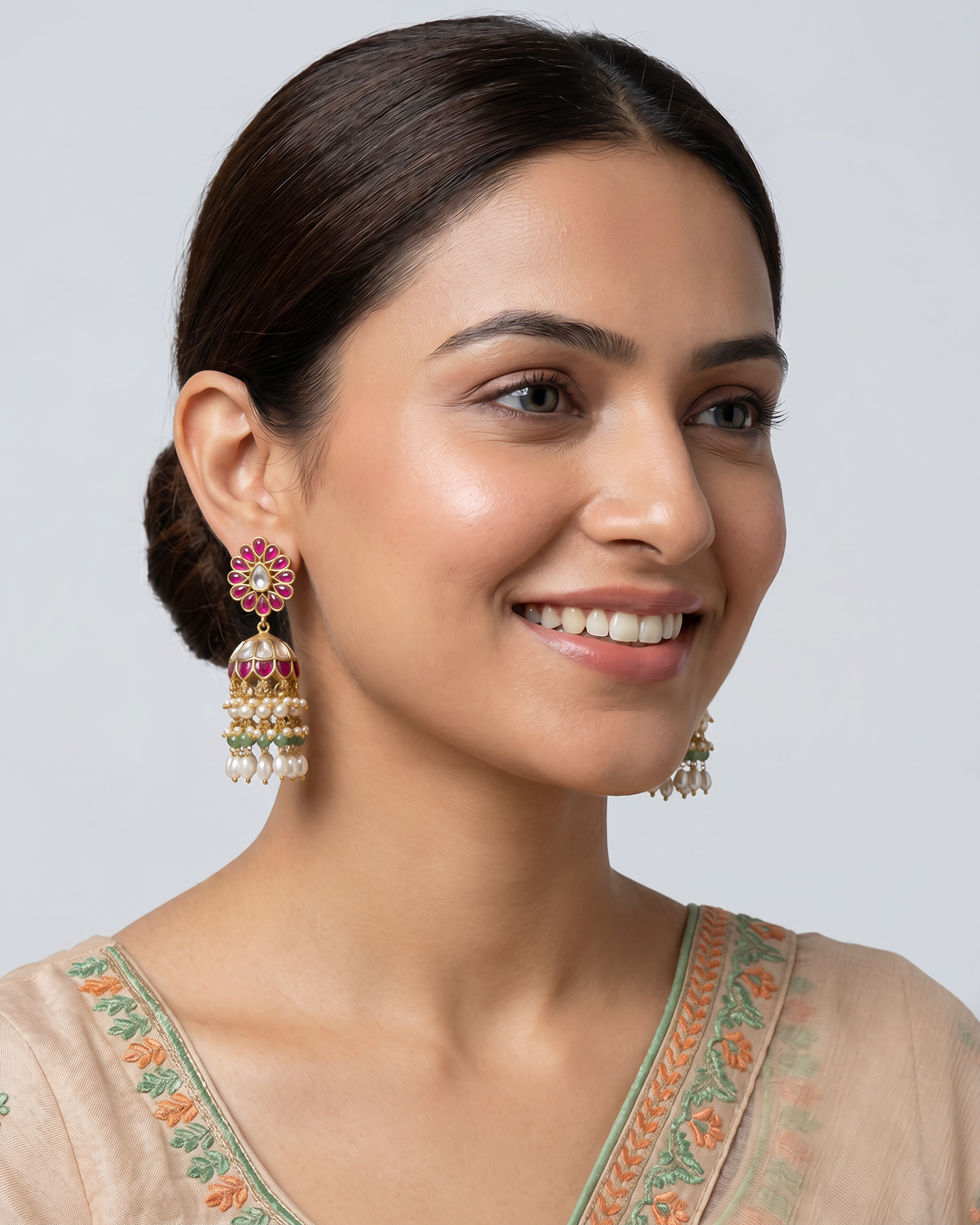 Avni Jadau Pachi Kundan Jumka