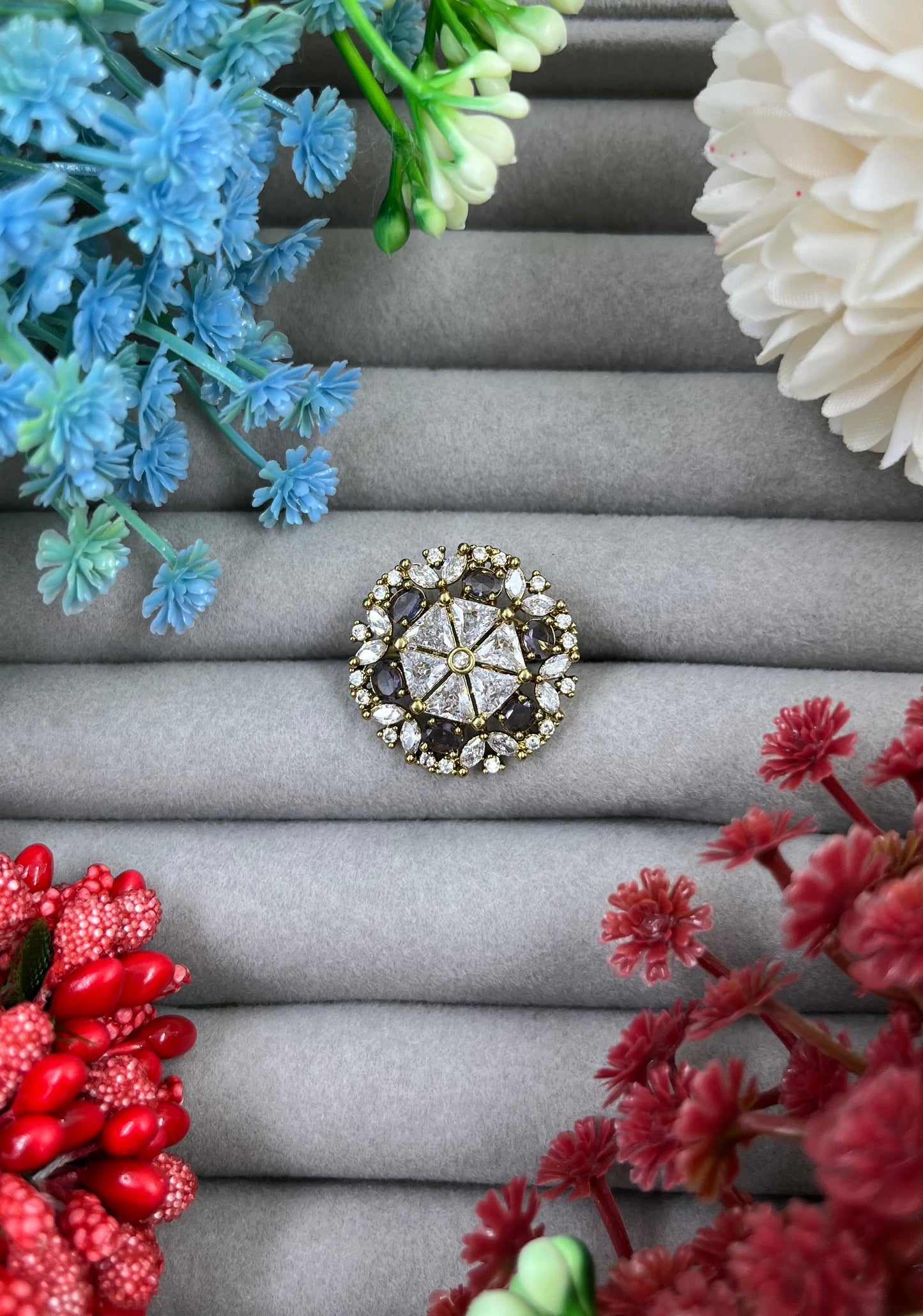 Rulino Victorian Ad Ring