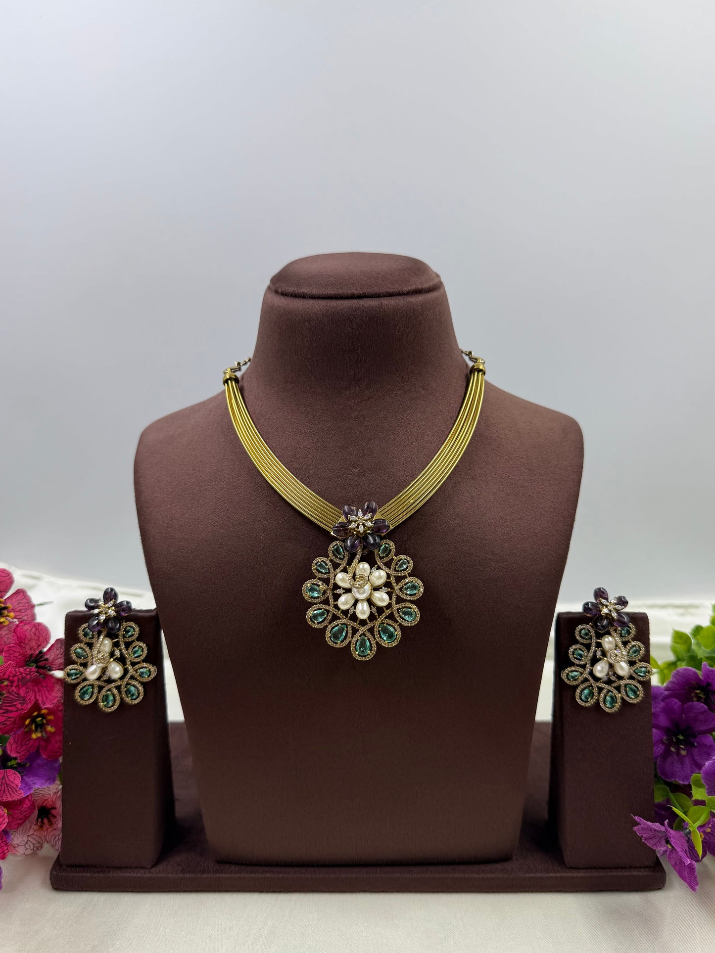 Usha Victorian Premium Hasli