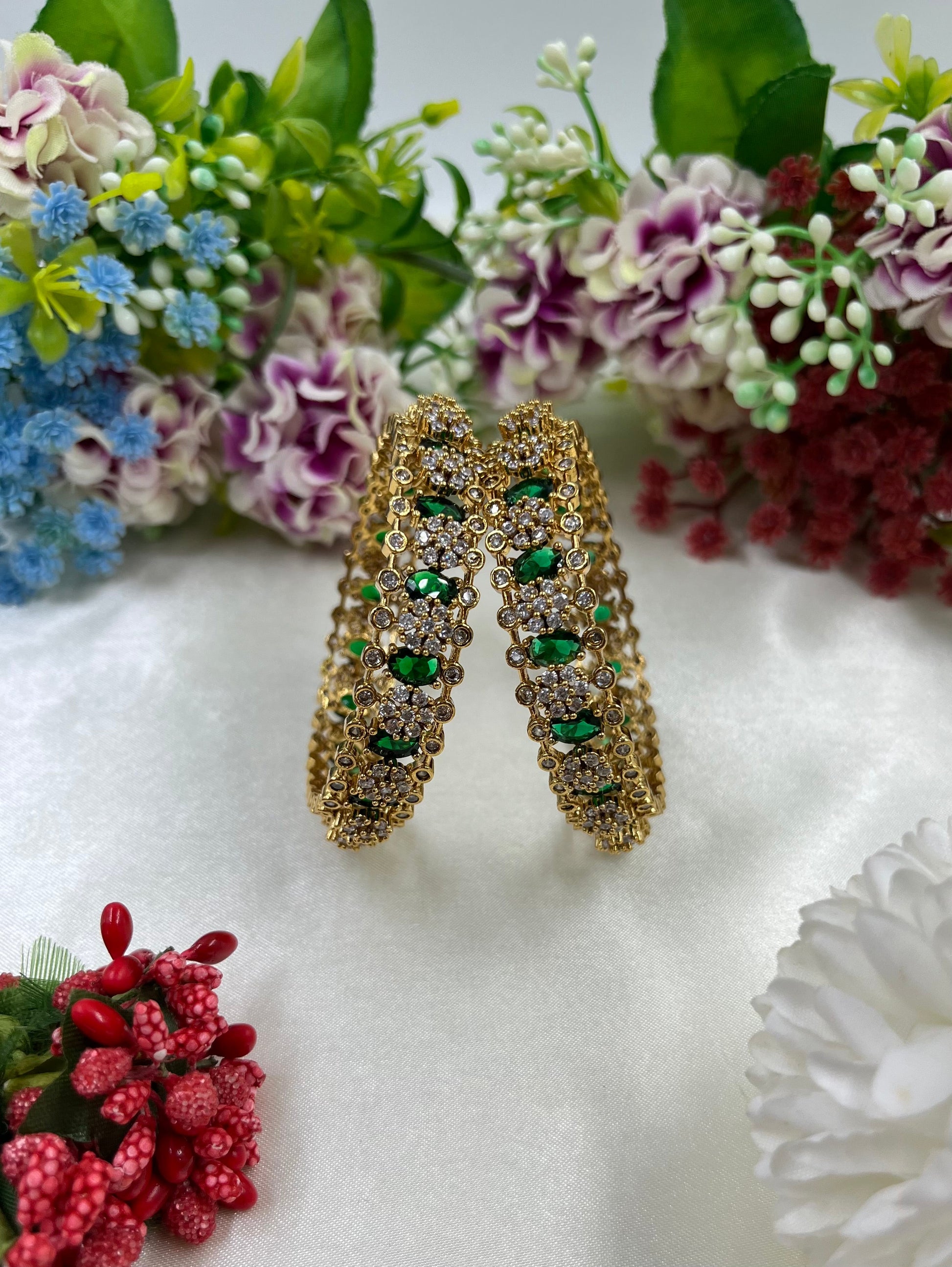 Anushka Victorian Bangle Set close-up view