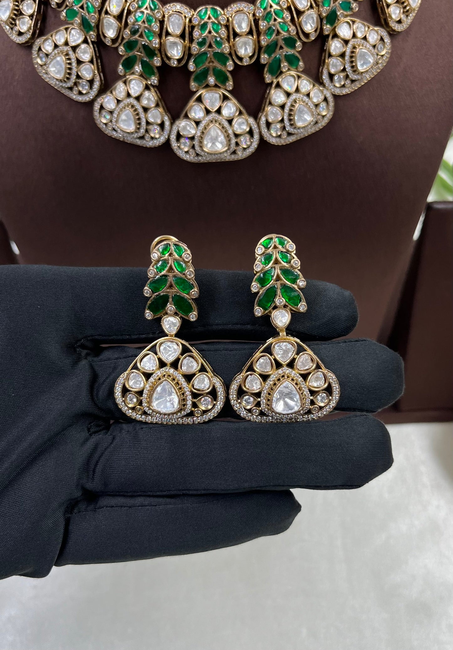 Tanvi Moissanite Antique Polish Necklace