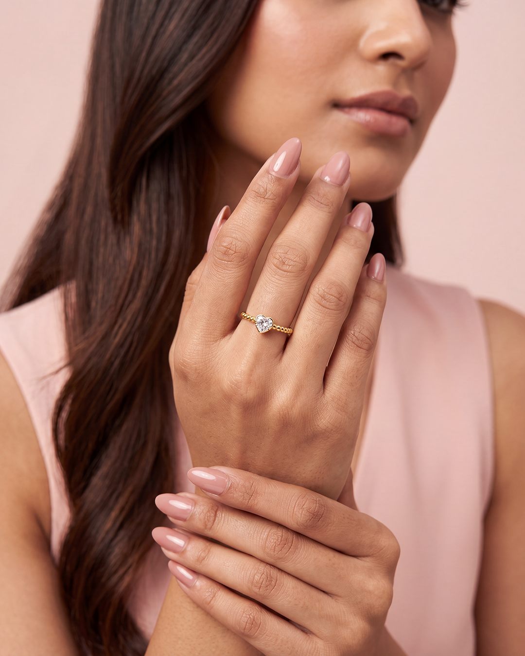 Sophia Finger Ring close-up view