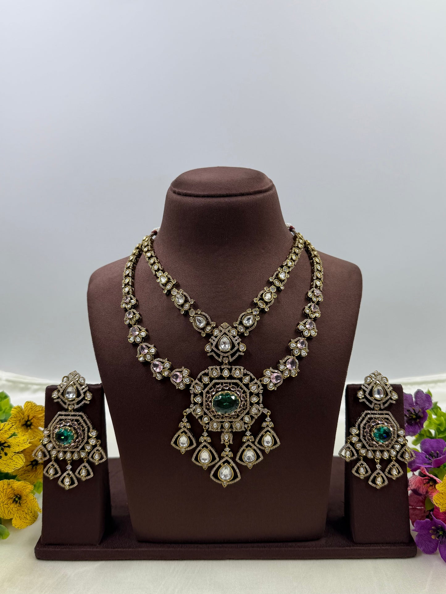 Komal Victorian Premium Necklace