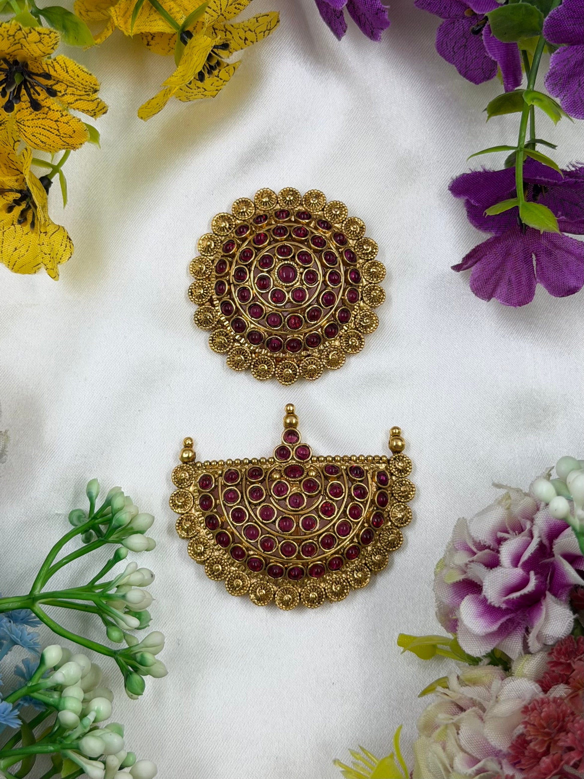 Multi Hair Pin detail shot showing intricate work