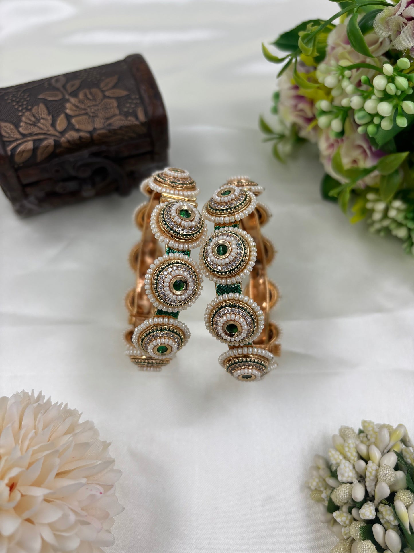 Rewa Moissanite Kundan Premium Bangles Set