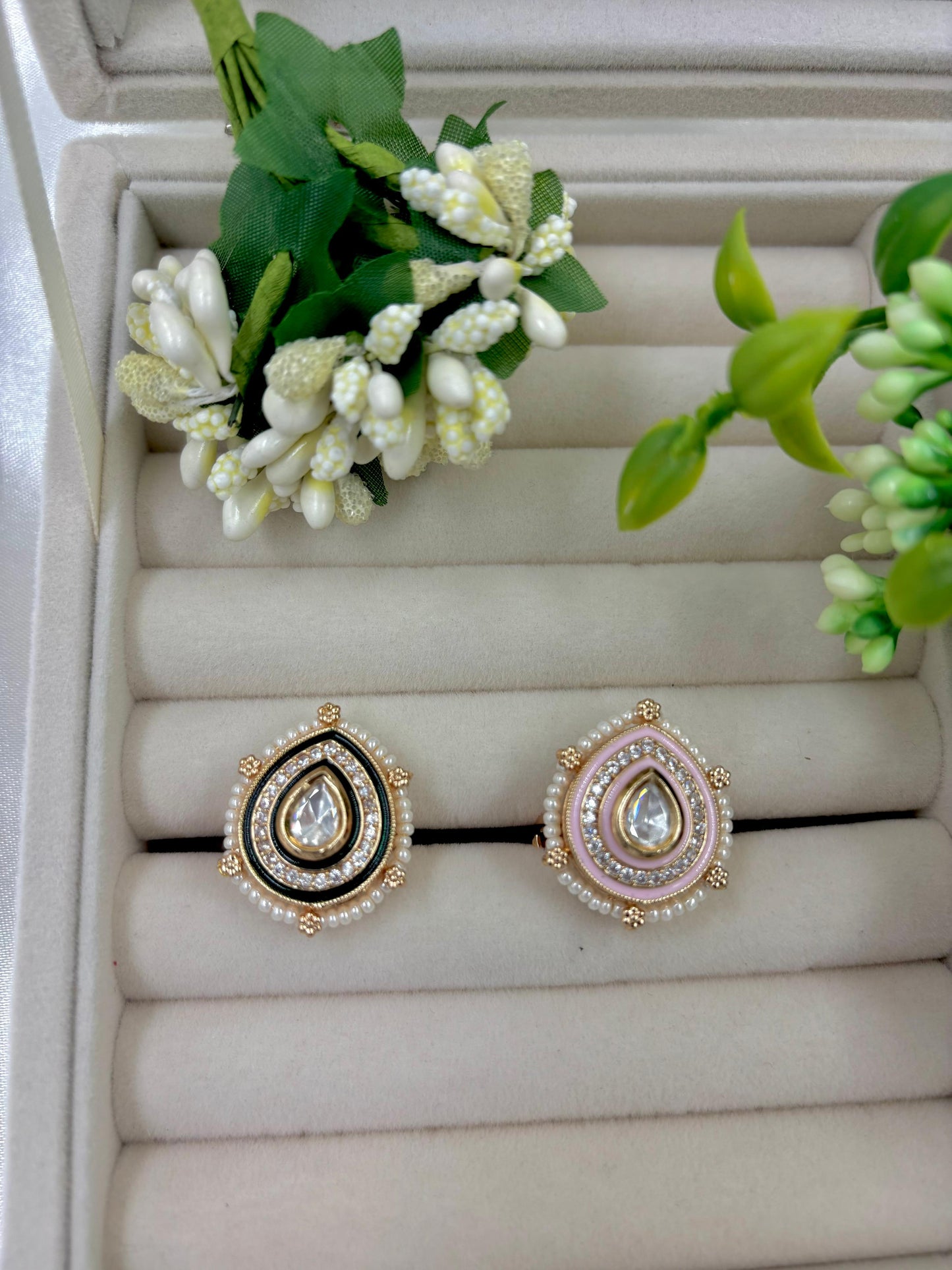 Yiva Premium Moissanite Kundan Fingering