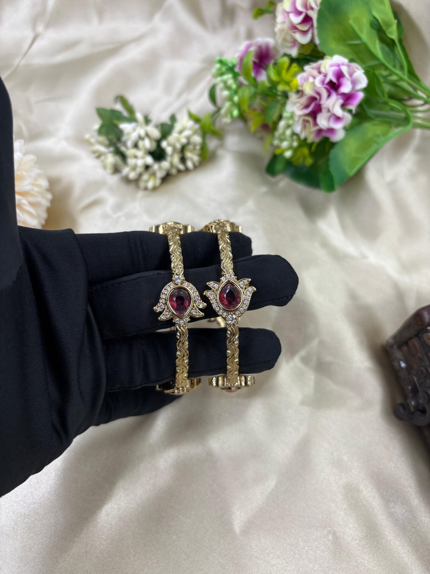 Rizvi Premium Victorian Bangles