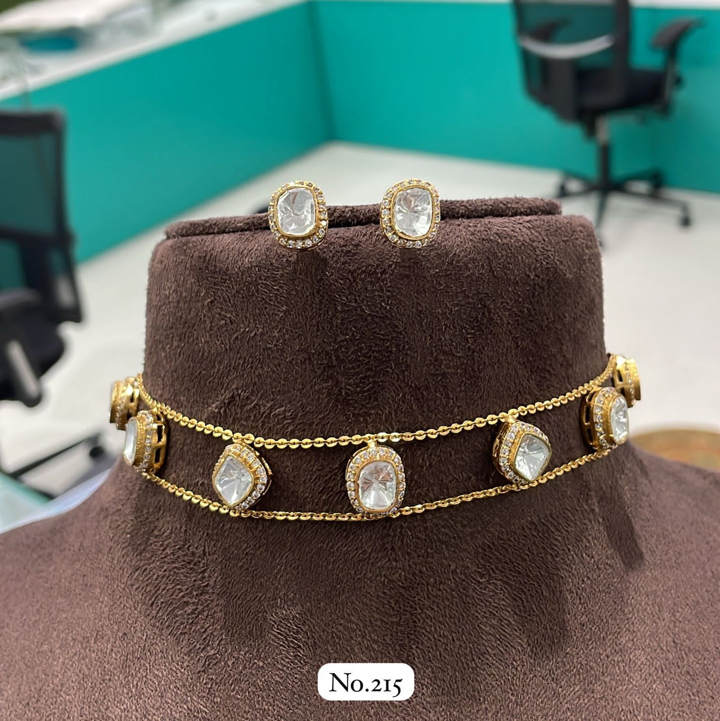 Polki Kundan Delicate Chokar.